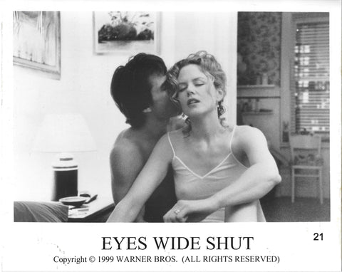 Eyes wide Shut